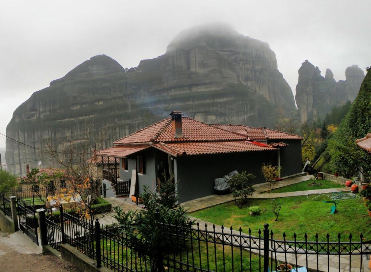 Апартаменты Elenas Meteora Balcony Калампака Экстерьер фото